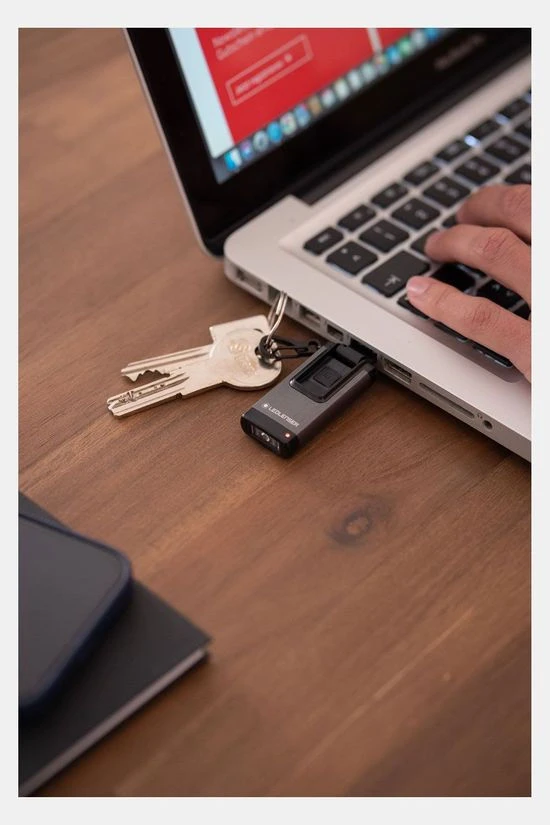 Led Lenser K4R Keyring Oplaadbare Usb-a Sleutelhanger Llamp 4 Led Lenser K4R Keyring Oplaadbare Usb-a Sleutelhanger Llamp - Afbeelding 4